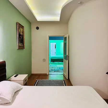 Centre Taksim Bed & Breakfast