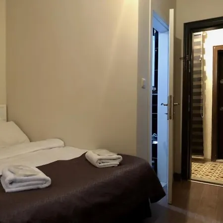 Centre Taksim Bed & Breakfast *